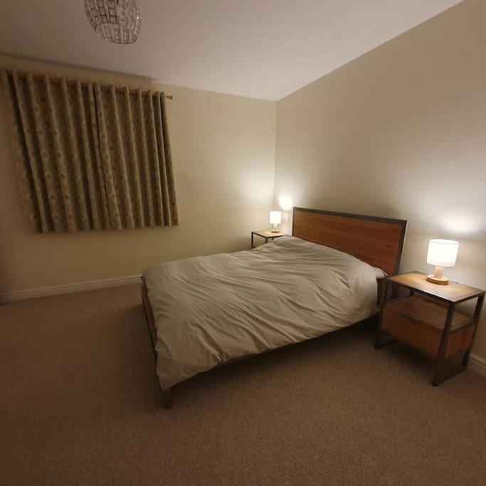 Churstonbnb, Private Flat Within Family Home, Bolton Lostock المظهر الخارجي الصورة